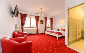 Panoramic Center Rooms